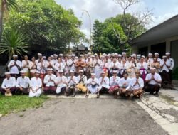 Jaga Kesucian dan Energi Positif, PLN Icon Plus Adakan Upacara Piodalan di Kantor Regional