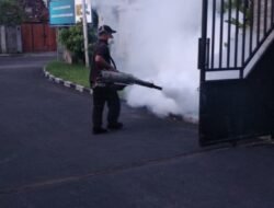 Cegah Penyakit untuk Jaga Kesehatan Karyawan, PLN Icon Plus Gelar Fogging di Area Kantor